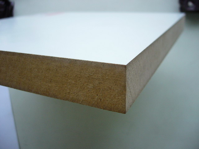 МДФ ламинированная 16х2800х2070 Белый односторонняя  (30) листов