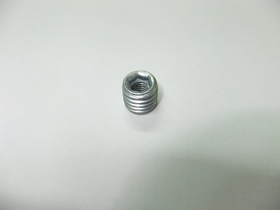 Втулка для угловой стяжки металлическая M8*15mm (100)