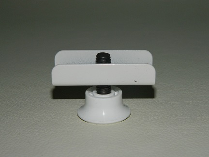 Регулируемая опора М8 с метал. скобой под плиту (белая) (500)