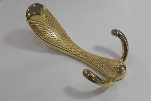 Крючок 3-х рожковый большой золото (120/12)