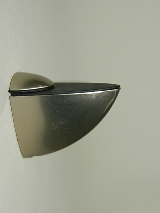 Держатель для полок Пеликан матовый хром большой (24)