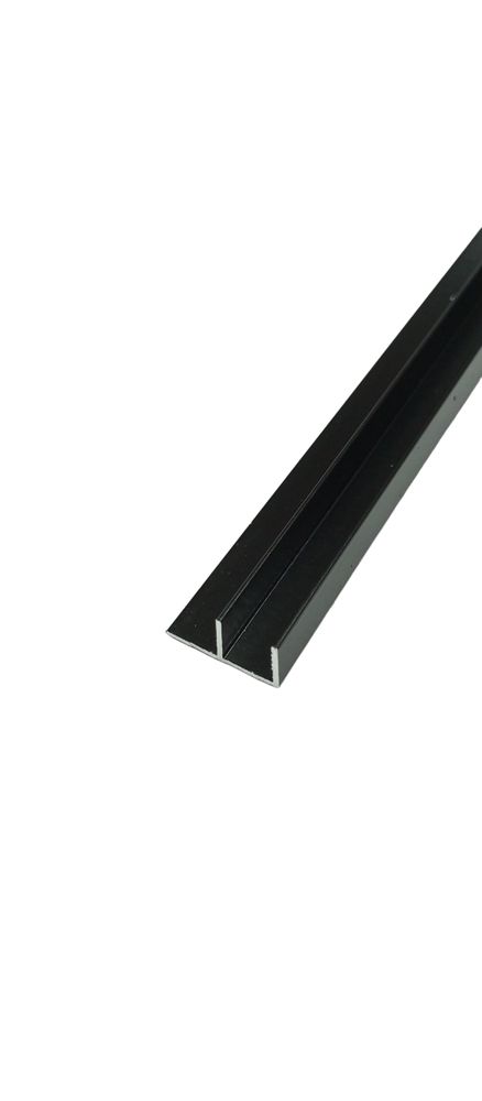 Планка 1050 угловая 6 мм черная