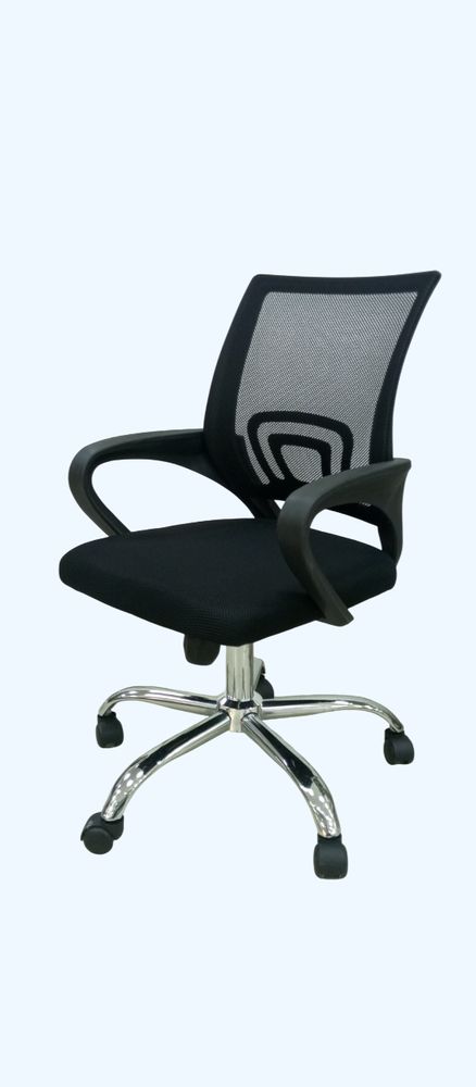 Офисное кресло,вращающееся,с регулируемой высотой 4005 Черный