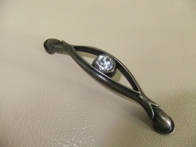 Ручка-скоба бронза+кристалл 096 мм (70/350)